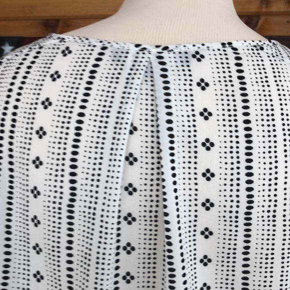 Top - Picture 4 of 6